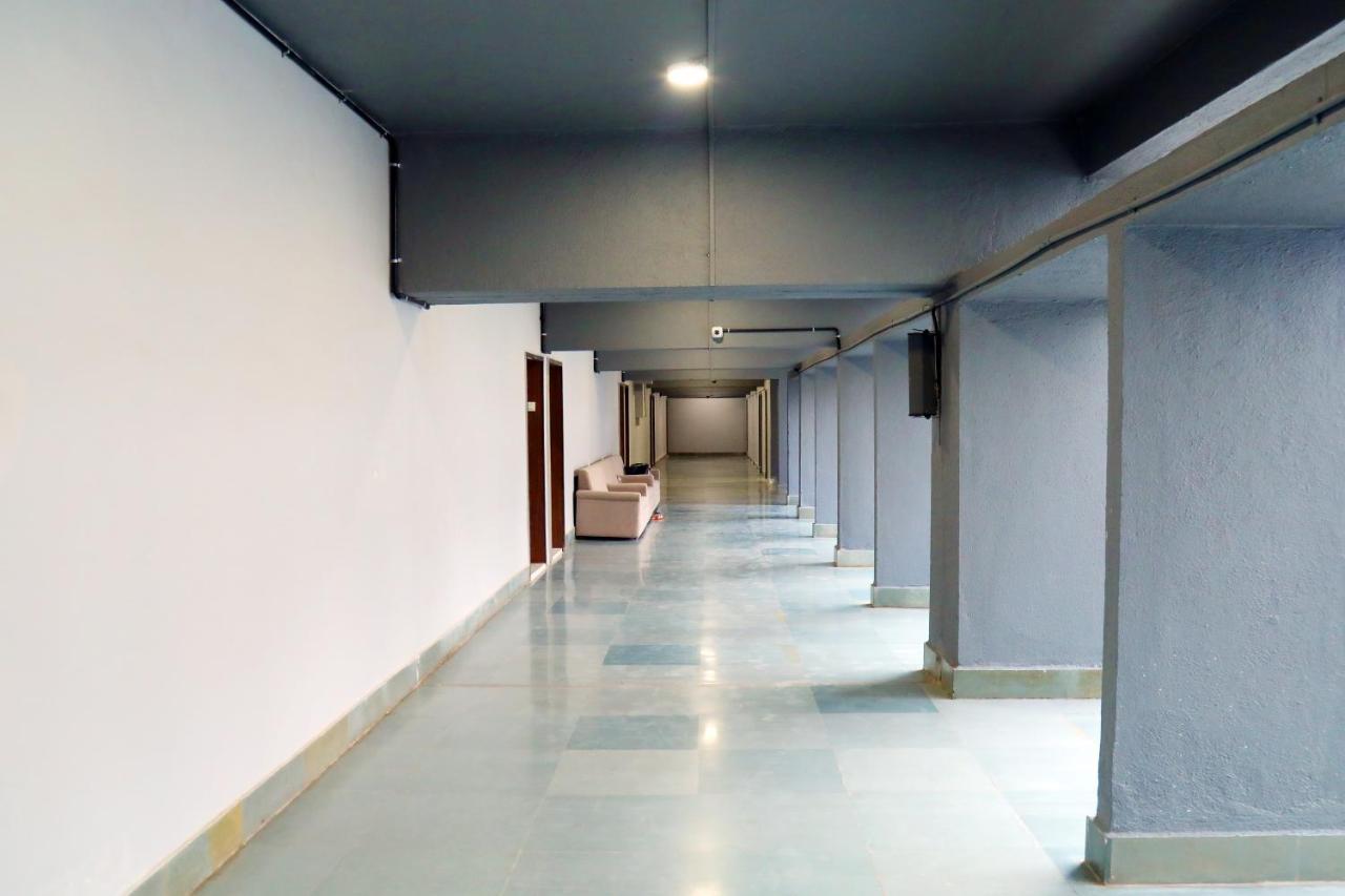 Country Inn & Suites By Turtle Mumbai Eksteriør bilde